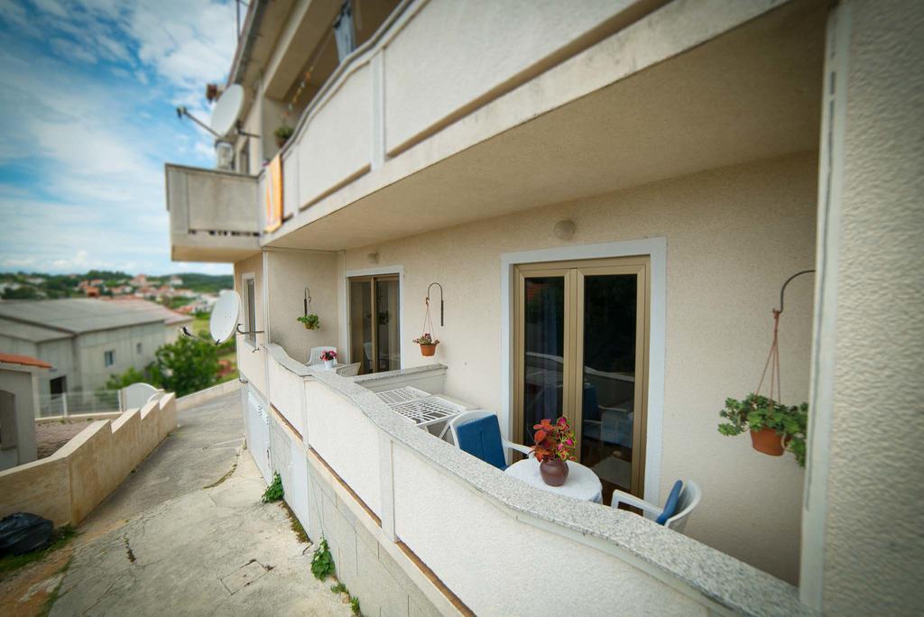 Apartment Anica Palit Exterior foto
